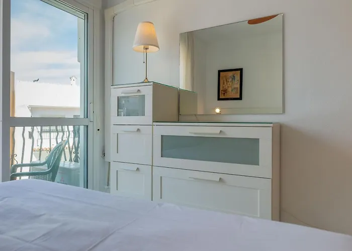 Homeforguest Bright Studio In La Carihuela Near The Beach