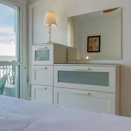 Homeforguest Bright Studio In La Carihuela Near The Beach Torremolinos Exterior foto