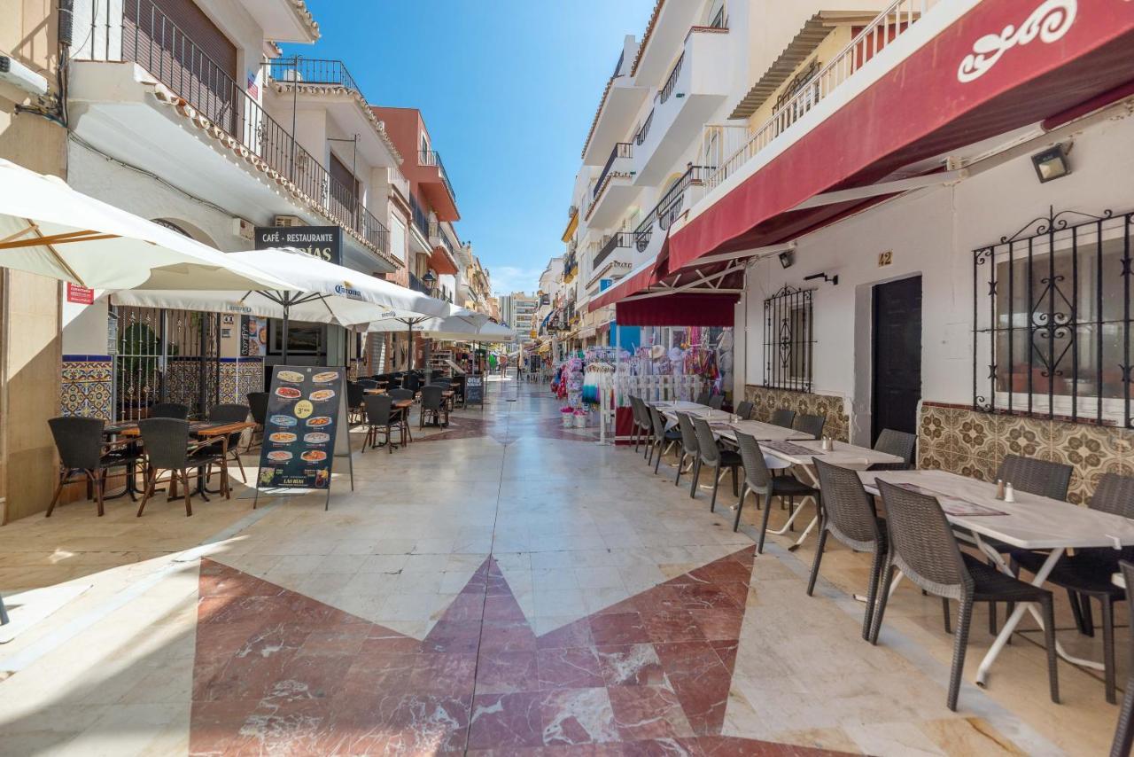 Homeforguest Bright In La Carihuela Near The Apartament Torremolinos